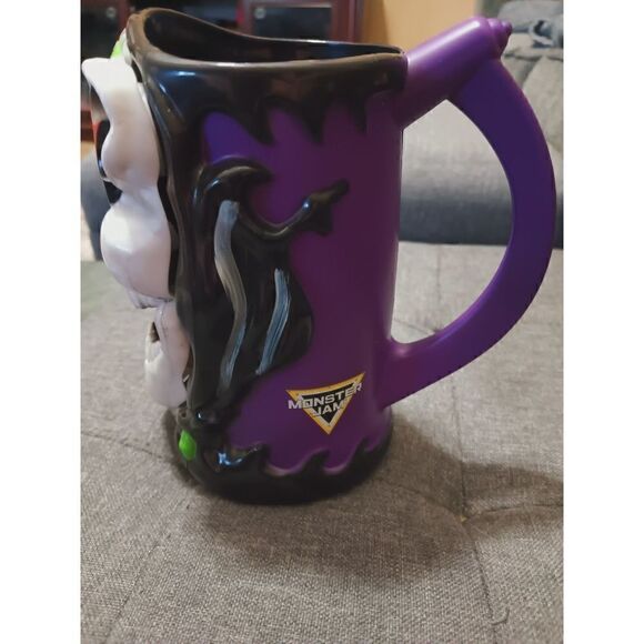 Grave Digger Monster Jam light-up Cup Mug - Picture 5 of 8